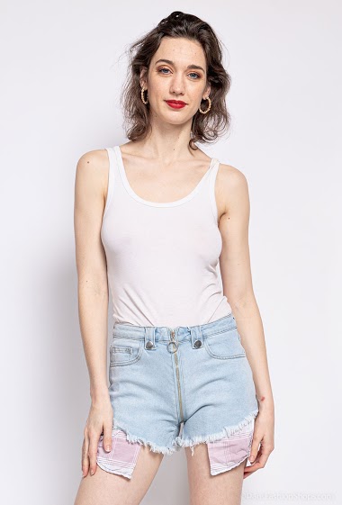 Grossiste Melena Diffusion - Mini short en jean effiloché