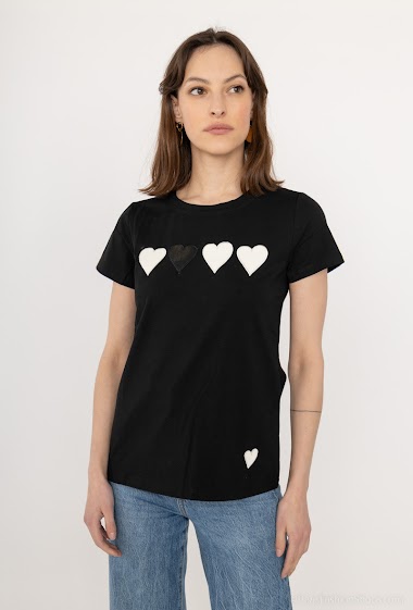 T-shirt with hearts