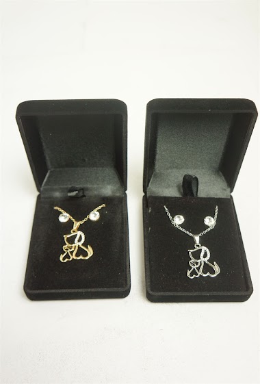 Wholesaler MET-MOI - Necklace box with earrings