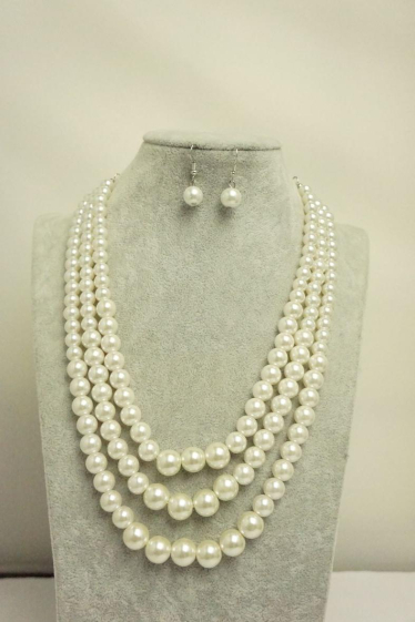 Grossiste MET-MOI - Collier de perles 3 chaines avec BO