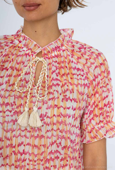 Mayorista M&G Monogram - Blusa estampada con lazo en el cuello y hilos brillantes