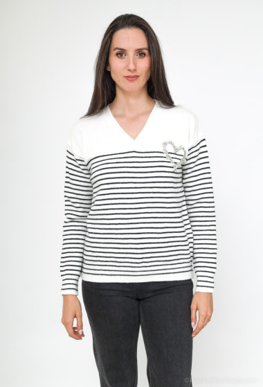 Wholesaler M&G Monogram - Striped sweater with heart in Diam's