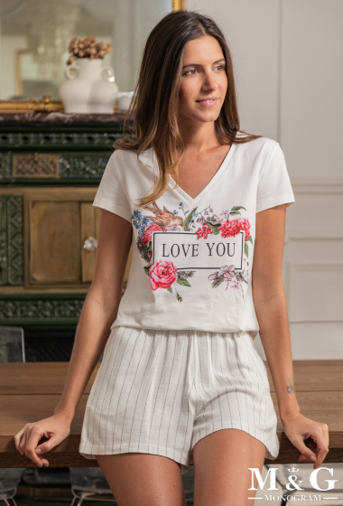 Grossiste M&G Monogram - T-shirt col V à imprimé "LOVE YOU" fleuri