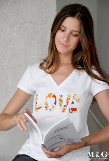 Wholesaler M&G Monogram - Embroidered "LOVE" T-shirt