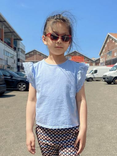 Grossiste Mini Mignon Paris - T-shirt en coton et manches en broderie