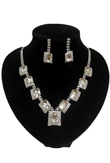Großhändler MET-MOI - Necklace set with earrings