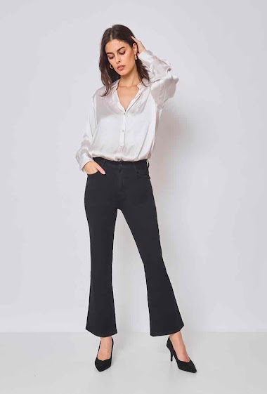 Großhändler Miss Bon - Flared black jeans
