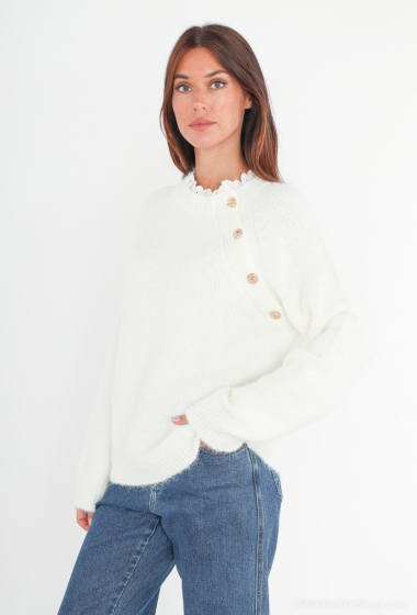 Wholesaler Miss Charm - Buttoned sweater with lace collar