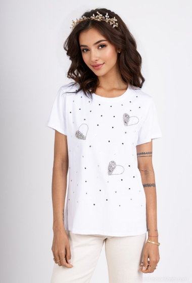 Wholesaler Miss Charm - T-shirt with rhinestone heart pattern