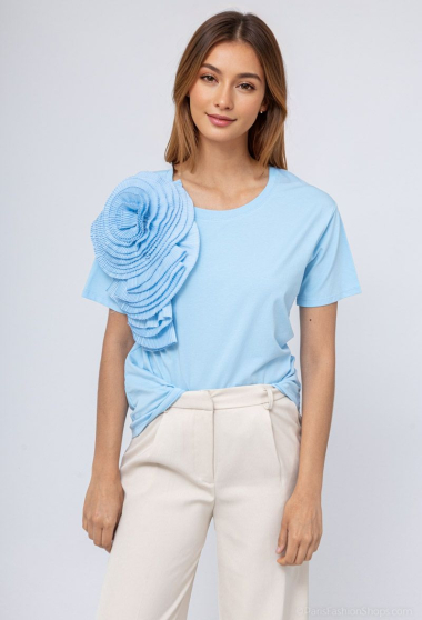 Grossiste Miss Charm - T-Shirt avec fleur