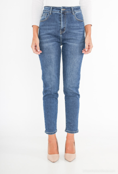 Wholesaler Miss Fanny - Mom cut jeans with rhinestones on the back pockets