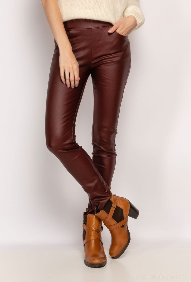 Wholesaler Miss Fanny - Faux leather treggings with elastic waist and fur-lined interior