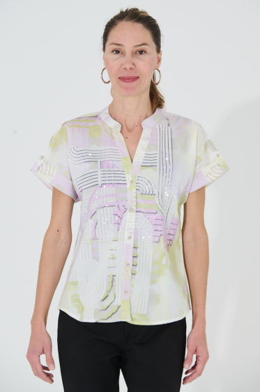 Großhändler Missy Tekstil - Bedruckte Bluse mit V-Ausschnitt und Strasssteinen