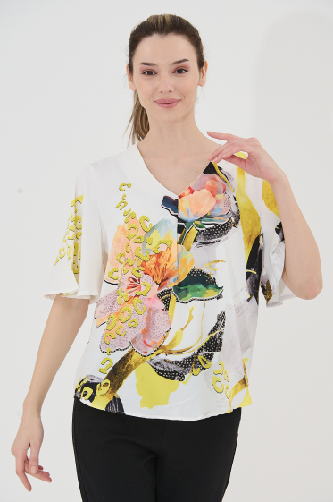 Wholesaler Missy Tekstil - Printed hooded blouse with rhinestones