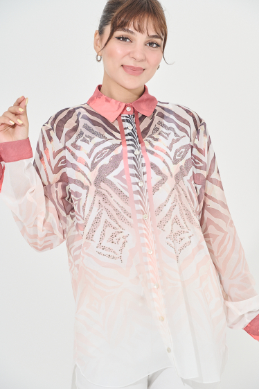 Wholesaler Missy Tekstil - Printed shirt with rhinestones