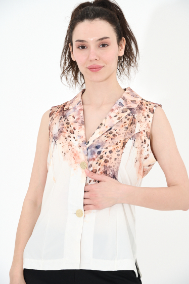Wholesaler Missy Tekstil - Printed sleeveless vest with rhinestones