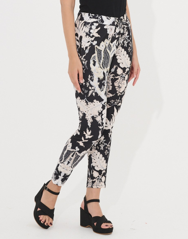 Wholesaler Missy Tekstil - Printed pants with rhinestones