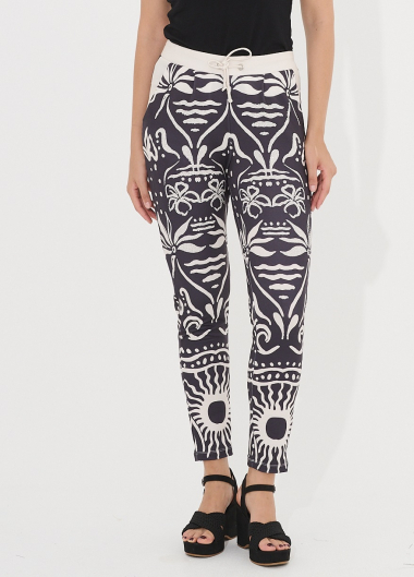 Wholesaler Missy Tekstil - Printed pants with rhinestones