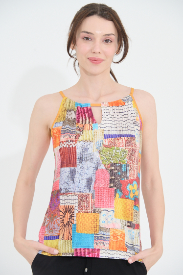 Wholesaler Missy Tekstil - Printed strap top with rhinestones