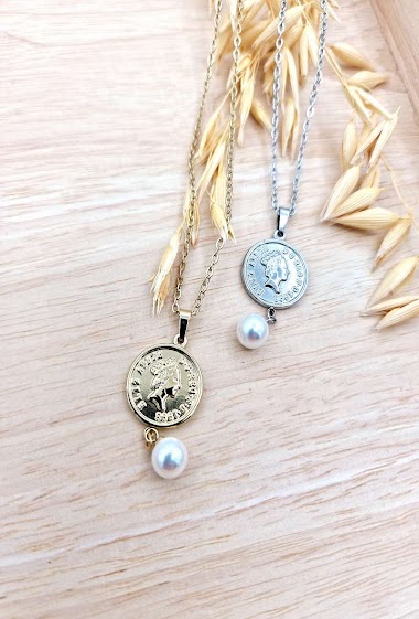 Wholesaler Mochimo Suonana - Stainless steel necklace with ELISABETH pendant