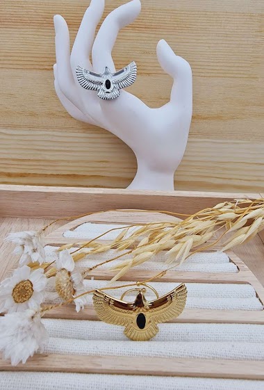 Großhändler Mochimo Suonana - -Verstellbarer Ringanhänger aus Edelstahl mit dem hebräischen „Leben“
