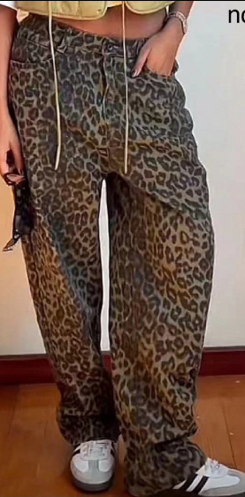 Grossiste Mochy - pantalon jeans leopard
