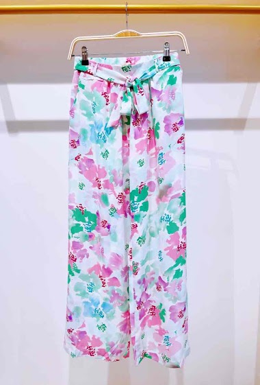 Wholesaler Suzzy & Milly - Flowy pants with flower print