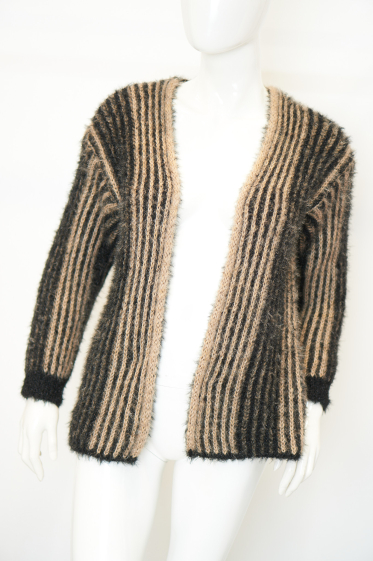 Wholesaler Mooya - Fluffy two-tone cardigan with long sleeves