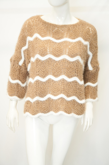 Wholesaler Mooya - Two-tone sweater with wave pattern
