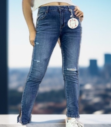 Grossiste MOZZAAR FOREVER - Pantalon jeans classique , boot cut , petit fente bas