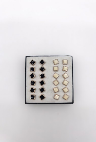 Großhändler M&P Accessoires - Piercing earrings box of 12