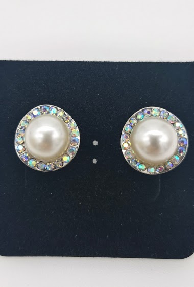 Grossiste M&P Accessoires - Boucles d'oreilles piercing strass et perle