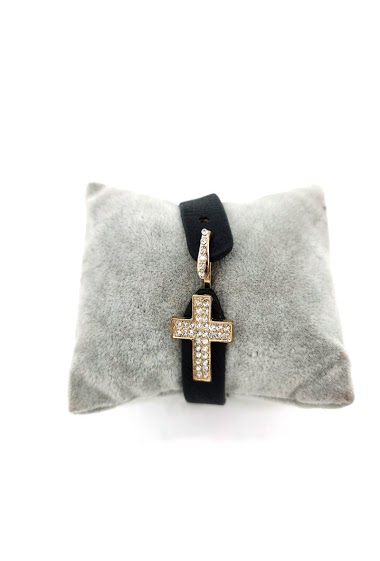 Grossiste M&P Accessoires - Bracelet avec croix
