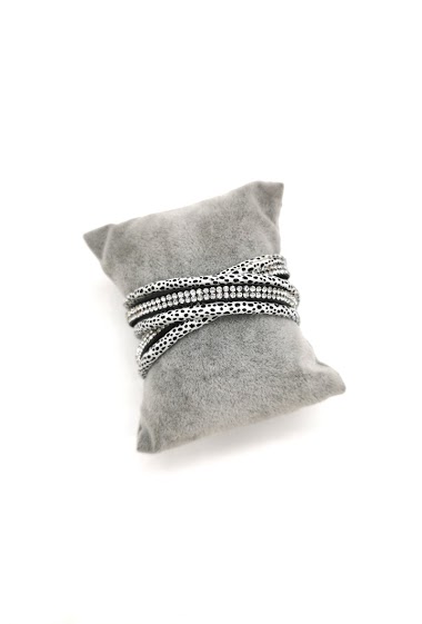 Großhändler M&P Accessoires - Double wrap faux leather strass beaded bracelet