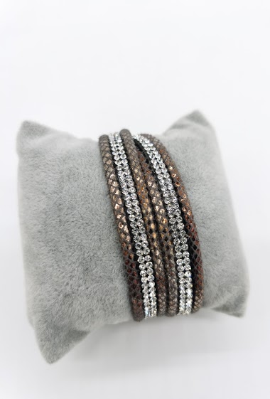 Wholesaler M&P Accessoires - Double wrap faux leather strass beaded bracelet