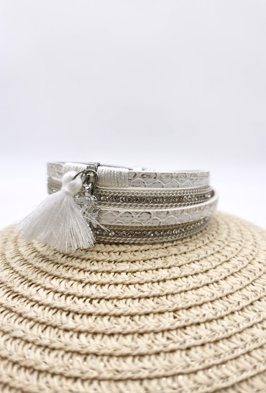 Grossiste M&P Accessoires - Bracelet double tour simili cuir strass perles avec charm et pompon