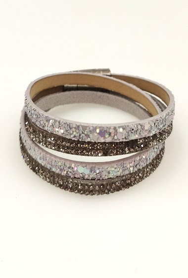 Grossiste M&P Accessoires - Bracelet double tour simili cuir avec strass et paillettes