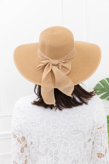 Grossiste M&P Accessoires - Chapeau grande visière imitation paille avec nœud papillon