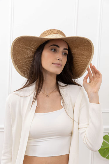 Grossiste M&P Accessoires - Chapeau de paille visière large avec mini sequins