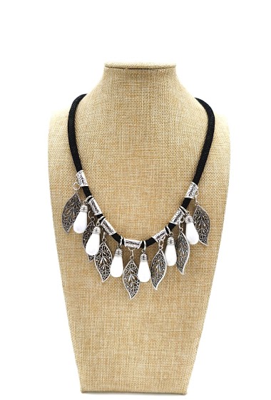 Wholesaler M&P Accessoires - Black cord necklace and pendant