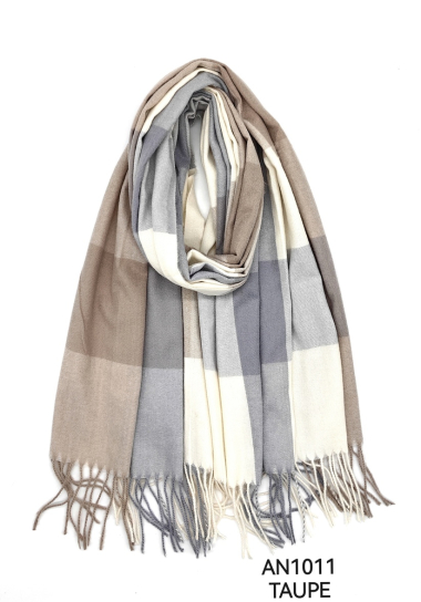 Wholesaler M&P Accessoires - Checked scarf with fringes