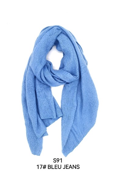 Wholesaler M&P Accessoires - Soft fluffy scarf - maxi length 220 * 70 CM - Stitched edge 10 mm