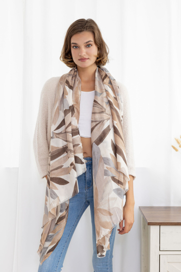 Wholesaler M&P Accessoires - Gradient print scarf with gilding