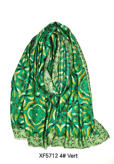 Wholesaler M&P Accessoires - Floral print scarf with satin silk feel