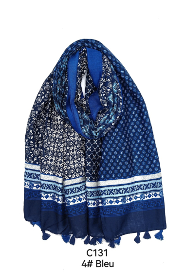 Wholesaler M&P Accessoires - Geometric print scarf with two-tone pompom
