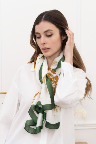 Großhändler M&P Accessoires - Bedruckter Schal aus leichtem Satin