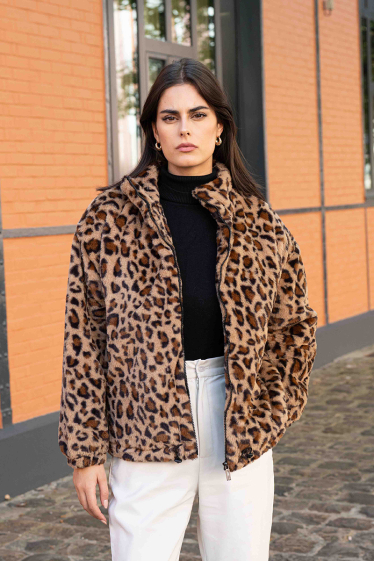 Grossiste M&P Accessoires - Manteau zippé en fausse fourrure motif léopard
