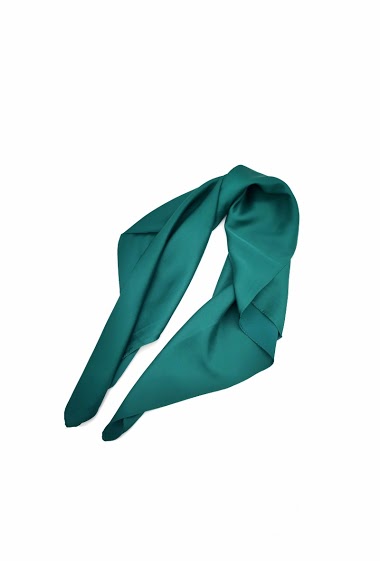 Grossiste M&P Accessoires - Petit foulard carré 70*70 cm couleur unie