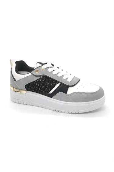 Wholesaler Mulanka - sneakers with thick white sole and a gold buckle and fabric side