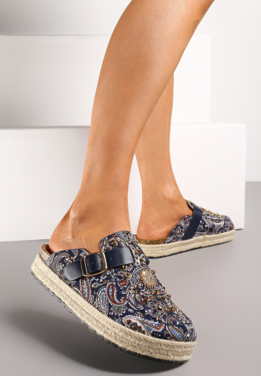 Wholesaler Mulanka - A closed-toe suede mule with an espadrille sole